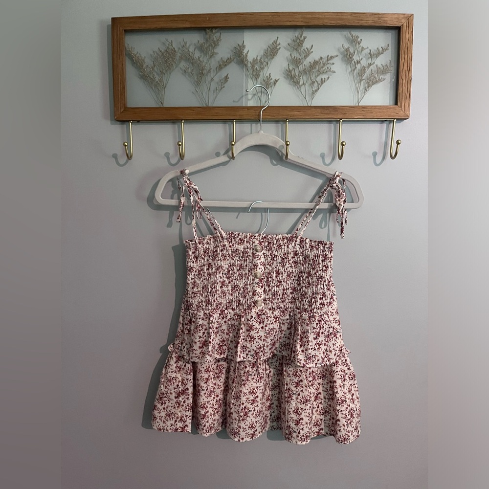 Paper Crane. 2-Piece Floral Top/Skirt Set.